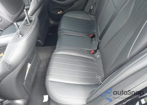 2022 Mercedes-Benz E 350 z USA, uszkodzony, nr VIN W1KZF8DB2NB097137